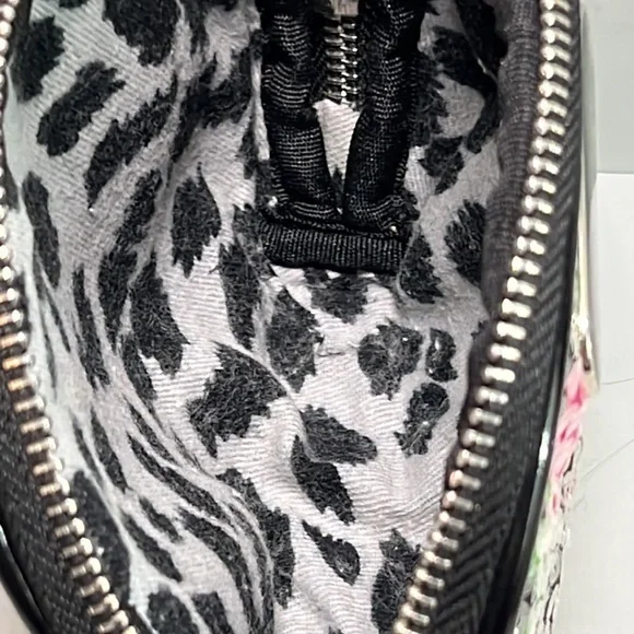 Betsey Johnson rose pattern sequined cosmetic bag - Picture 7 of 7